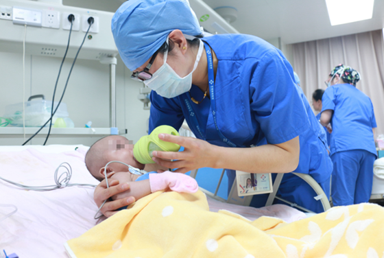 錫城首例兩月大先天性心臟病患兒手術成功