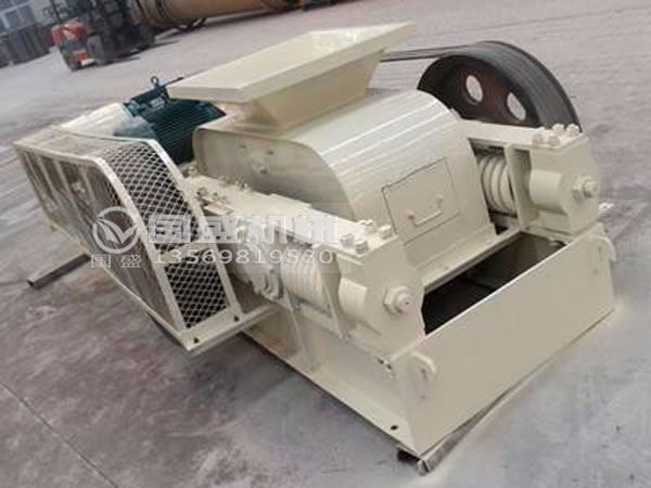 對輥破碎機運行現場 對輥破碎機運行現場