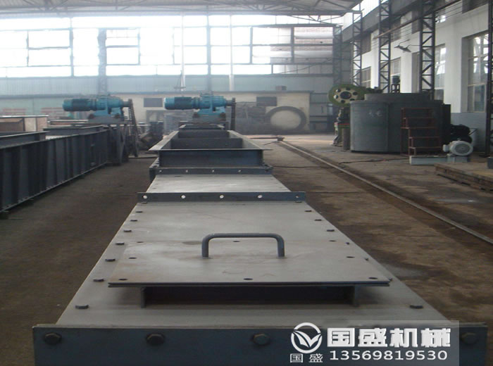 新型煤礦刮板運(yùn)輸機(jī) 新型煤礦刮板運(yùn)輸機(jī)