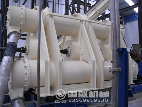 三筒濕式振動磨機 三筒濕式振動磨機